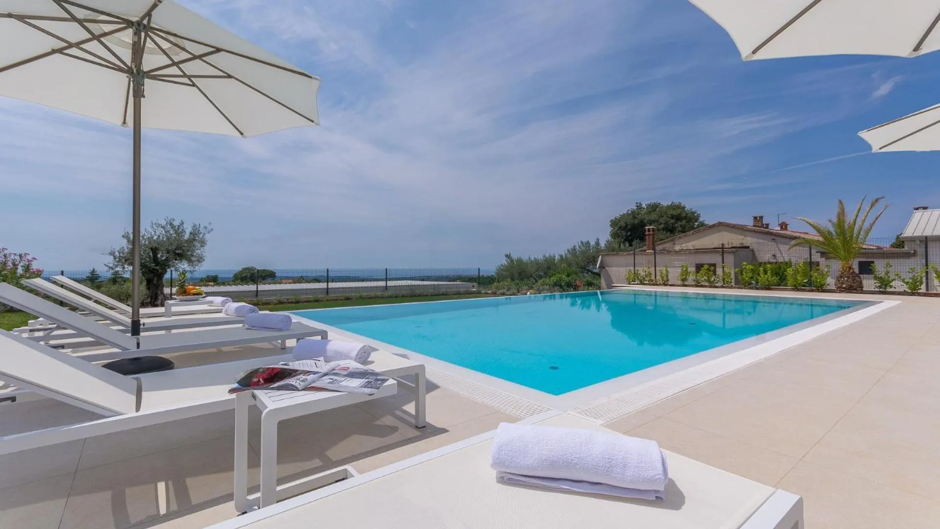 Luxury Villa Gabrijela Near Porec Kaštelir 0*,