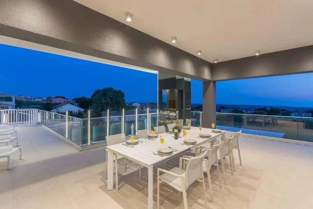 Luxury Villa Gabrijela Near Porec Kaštelir